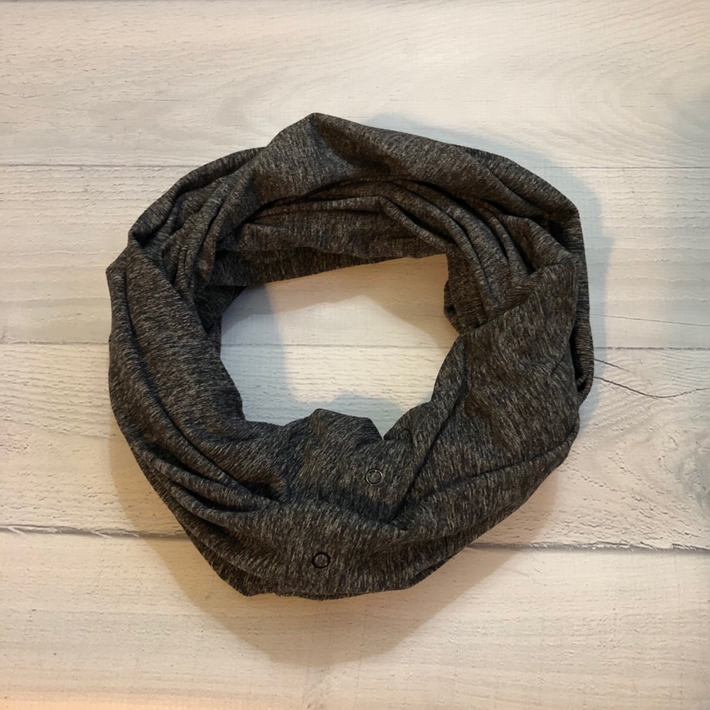 Lululemon Vinyasa Scarf *Rulu‎